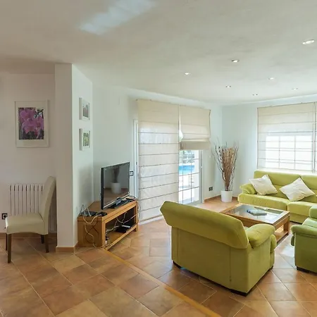 Arena Blanca فيلة سانت يويس